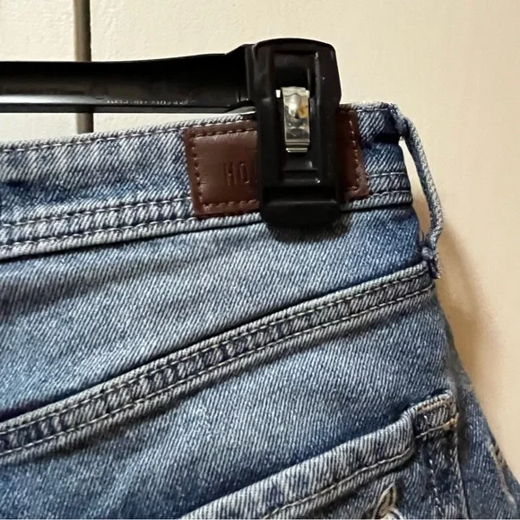 Hollister Women's Blue Denim Shorts with White Embroidered Butterflies, Waist 27 - Picture 9 of 11